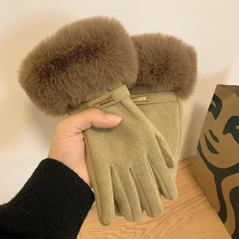 Plush Velvet Gloves